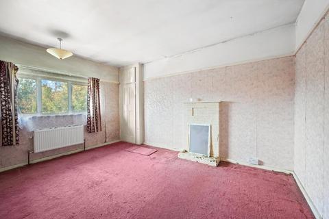 15 Mawson Close, London, SW20 9PA