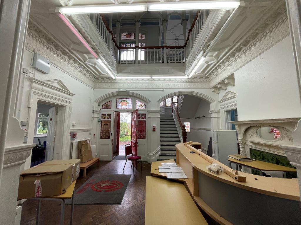 Entrance hall with gallery landing