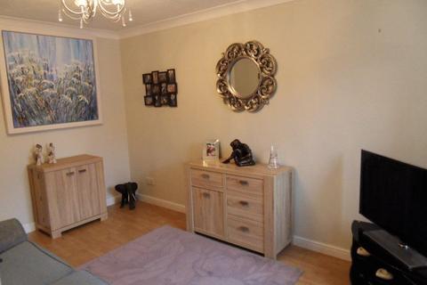 2 bedroom terraced house to rent, Lavender Way, Rushden