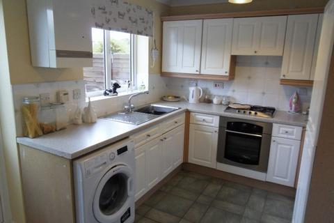 2 bedroom terraced house to rent, Lavender Way, Rushden