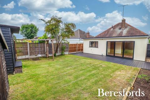 26 The Crescent, Upminster, RM14 1JY