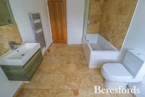 47 The Crescent, Upminster, RM14 1JZ