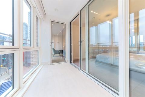 1 bedroom apartment for sale, Royal Captain Court, London E14