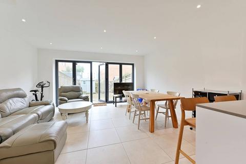 4 bedroom terraced house for sale, Putney Hill, Putney Heath, London, SW15