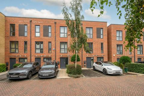 undefined, Putney Hill, Putney Heath, London, SW15