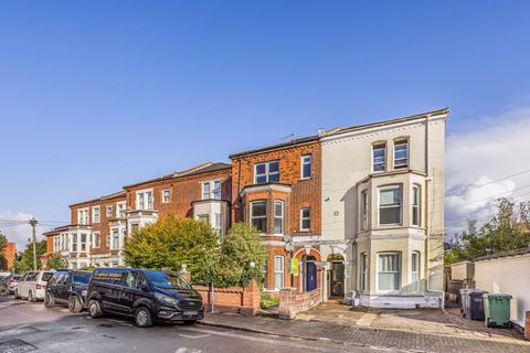 2 bedroom apartment to rent, Nelson Road, Southsea