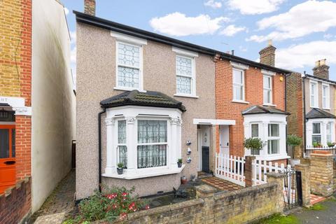 3 bedroom semi-detached house for sale, Izane Road, Bexleyheath DA6