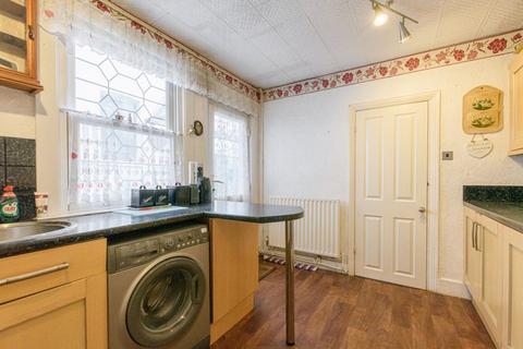 3 bedroom semi-detached house for sale, Izane Road, Bexleyheath DA6