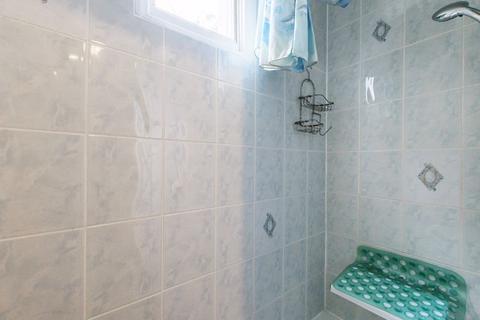 24 Izane Road, Bexleyheath, DA6 8NX