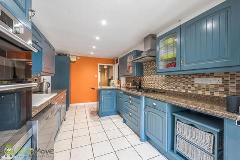 3 bedroom semi-detached house for sale, Reading Road, Reading RG7