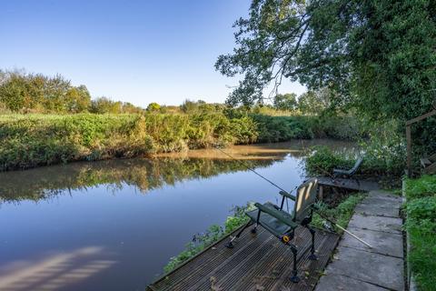 2 bedroom detached house for sale, Oversley Mill Park, Oversley Green, Alcester, Warwickshire, B49