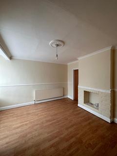 3 bedroom terraced house to rent, Third Avenue Dagenham RM10 9BB