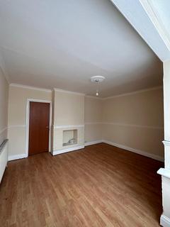 3 bedroom terraced house to rent, Third Avenue Dagenham RM10 9BB