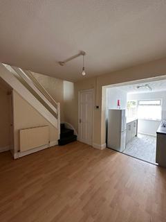 3 bedroom terraced house to rent, Third Avenue Dagenham RM10 9BB