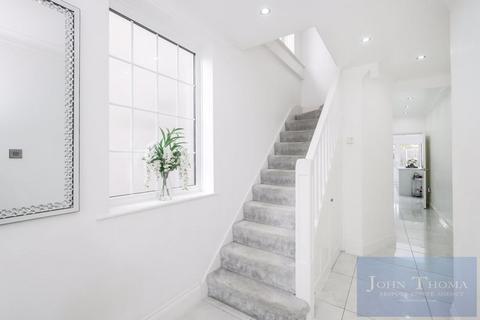 undefined, Onslow Gardens, South Woodford E18