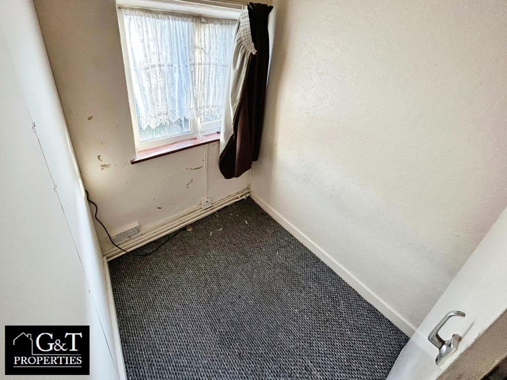 2nd Bedroom