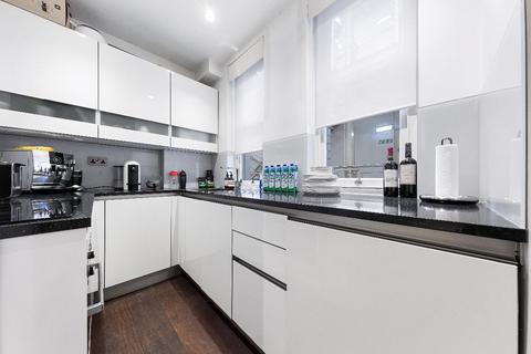 2 bedroom flat for sale, Flat ,  Berkeley Street, London