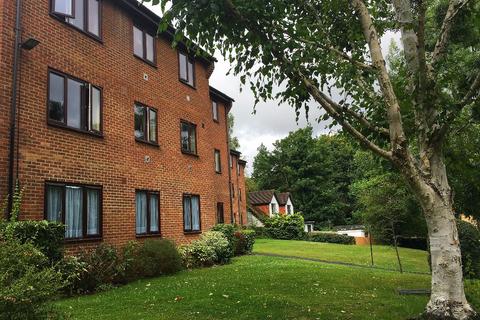 2 bedroom flat to rent, Bader Close, Kenley Station