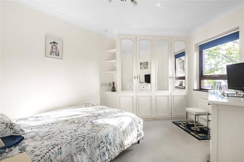 undefined, Finchley Road, London, NW11