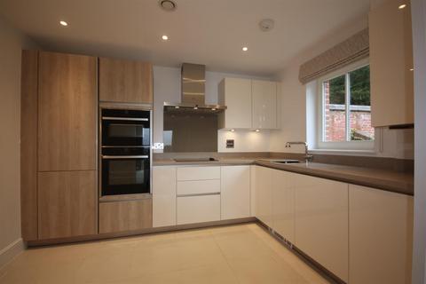 2 bedroom apartment for sale, Lewis Court, Ellerslie Drive, Malvern, Worcestershire, WR14 3LJ