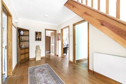 41 Richfield Road, Bushey, WD23 4JY