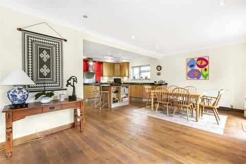 41 Richfield Road, Bushey, WD23 4JY