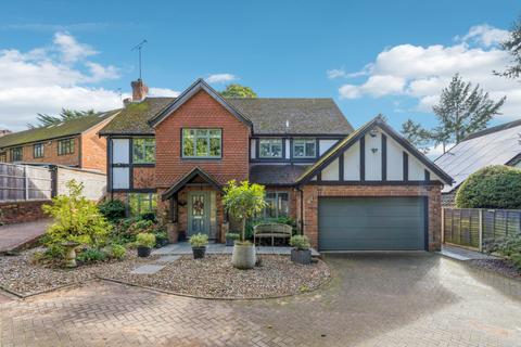 4 bedroom detached house for sale, Outlook Drive, Chalfont St. Giles, Buckinghamshire, HP8