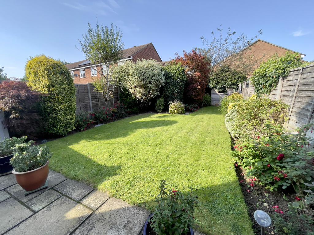 Crown Close, Sheering, 3 bed end of terrace house for sale £385,000