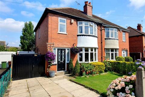 3 bedroom semi-detached house for sale, Belle Isle Avenue, Wakefield, West Yorkshire, WF1