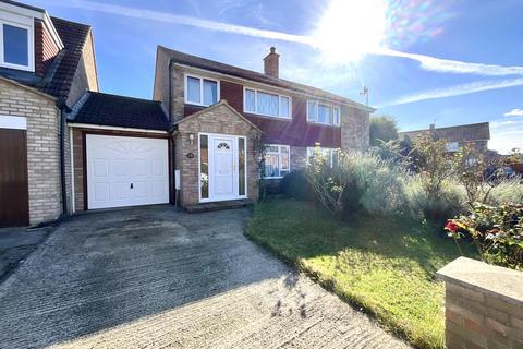 3 bedroom semi-detached house to rent, Preston Road, Oxfordshire OX14