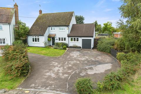 4 bedroom detached house for sale, Saffron Gardens, Braintree CM7