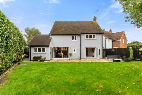 4 bedroom detached house for sale, Saffron Gardens, Braintree CM7