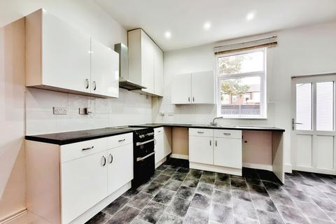 2 bedroom terraced house for sale, Nelson Street, Greater Manchester SK14