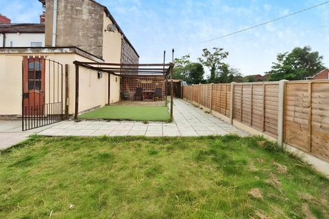 2 bedroom end of terrace house for sale, Mount Pleasant, Greater Manchester SK14