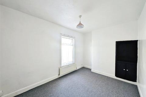 2 bedroom terraced house to rent, Suffolk Street, Durham TS18