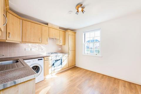 2 bedroom flat to rent, Willowbrae Road, Edinburgh EH8