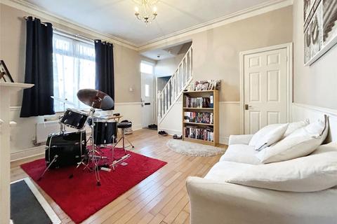 2 bedroom end of terrace house to rent, Glengate, Leicestershire LE18