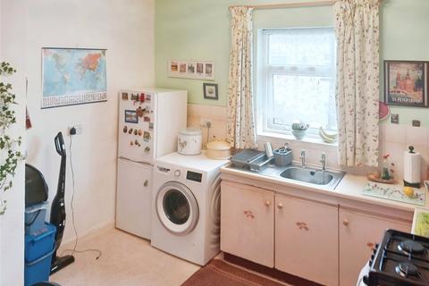 2 bedroom flat for sale, Rosebery Road, Devon EX8