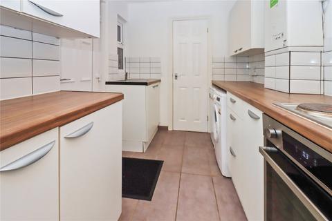 2 bedroom flat to rent, Axwell Terrace, Newcastle upon Tyne NE16