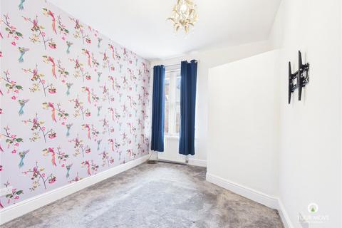 2 bedroom flat to rent, Axwell Terrace, Newcastle upon Tyne NE16