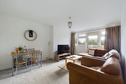 2 bedroom flat for sale, Hyde Park Road, Southsea PO5