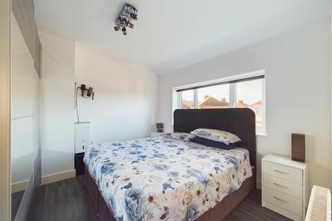 37 Parry Road, Gloucester, GL1 4RZ