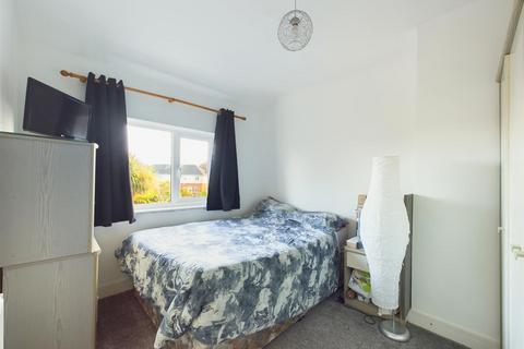 37 Parry Road, Gloucester, GL1 4RZ