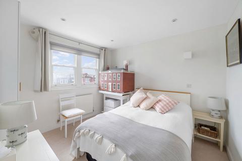 61 Eswyn Road, London, SW17 8TR