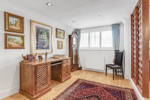 5 bedroom detached house for sale, Ashbourne Road, London, W5