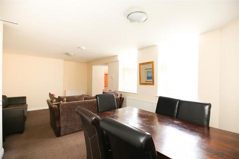 6 bedroom maisonette to rent, Fairfield Road, Newcastle Upon Tyne NE2