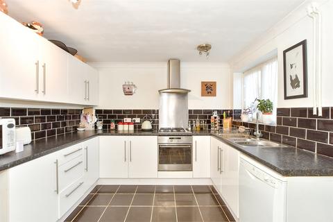 3 bedroom end of terrace house for sale, Guildford Road, Rustington, West Sussex