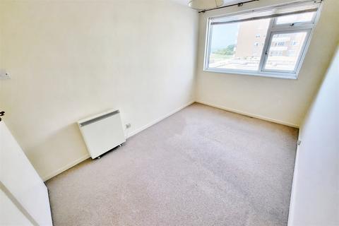 2 bedroom flat to rent, Bournemouth