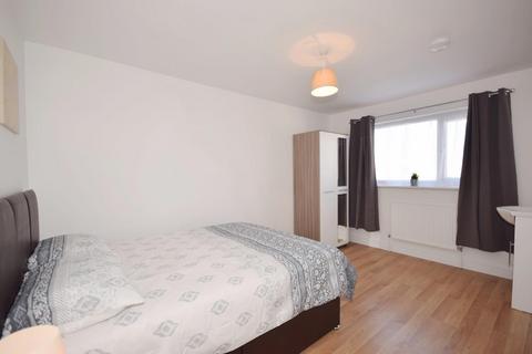 1 bedroom in a house share to rent, Reed Street, Ryde, PO33 1EN