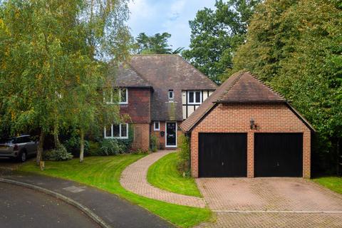 5 bedroom detached house for sale, Old Rectory Close, Mersham